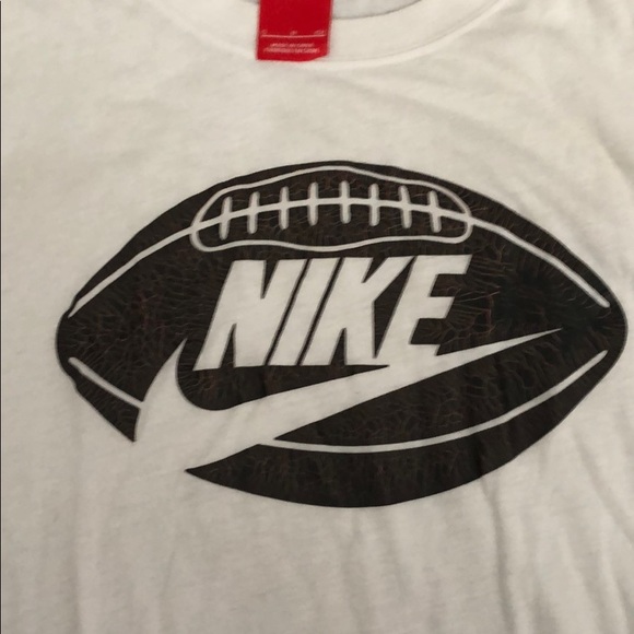 nike shirt - Picture 3 of 3